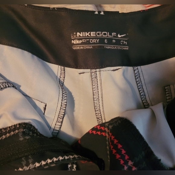 Nike Golf Shorts In Dark Grey and Red Plaid Check 6 - Picture 3 of 4